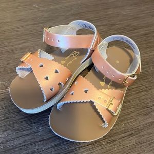 Sun San Surfer Sandals. Rose Gold Color: Gold Buckle. Girl’s Size 8
